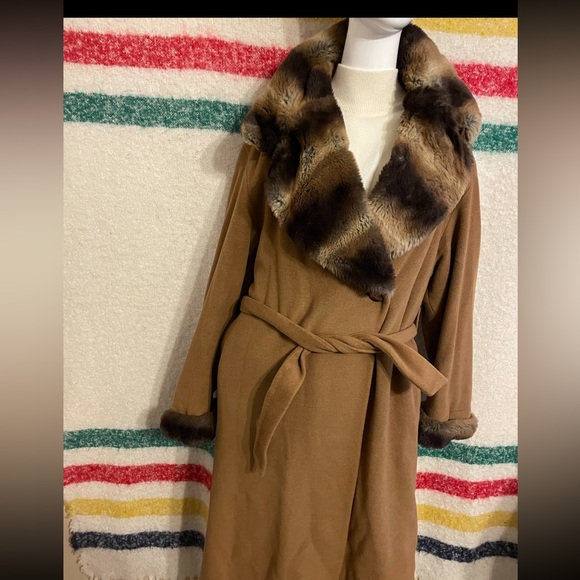 Vintage Angora Blend Coat - Picture 3 of 5